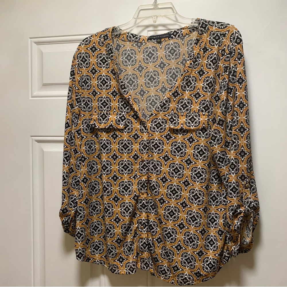 Adrienne Vittadini Black and Gold Buttoned Blouse